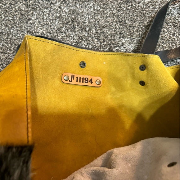 Jill’s homestead weekender bag. - Picture 2 of 3